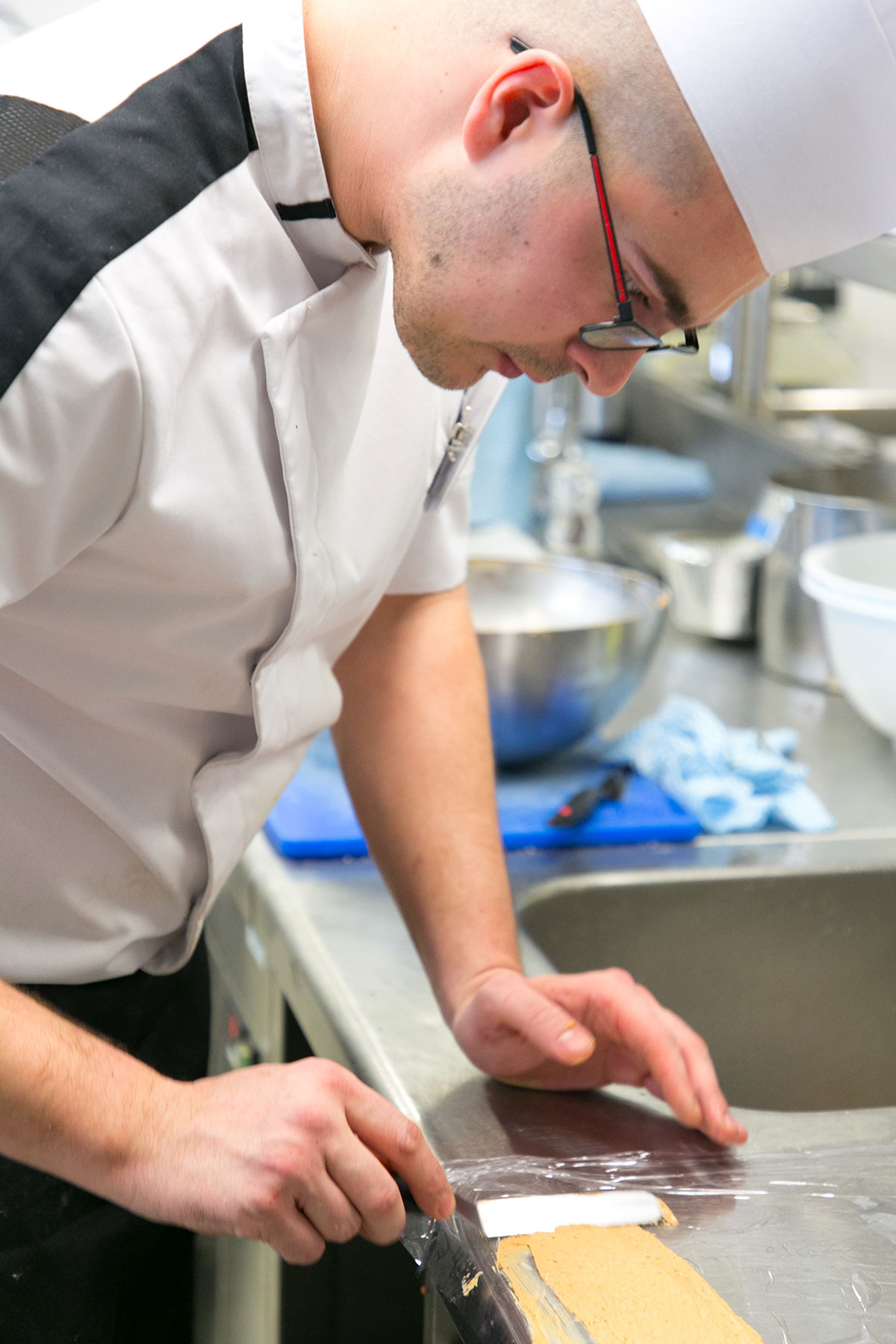 Charcutier-traiteur en action