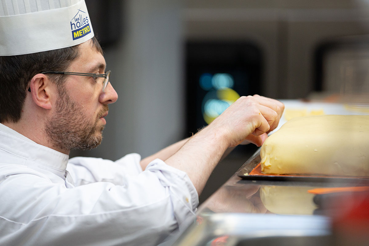 Charcutier-traiteur en action